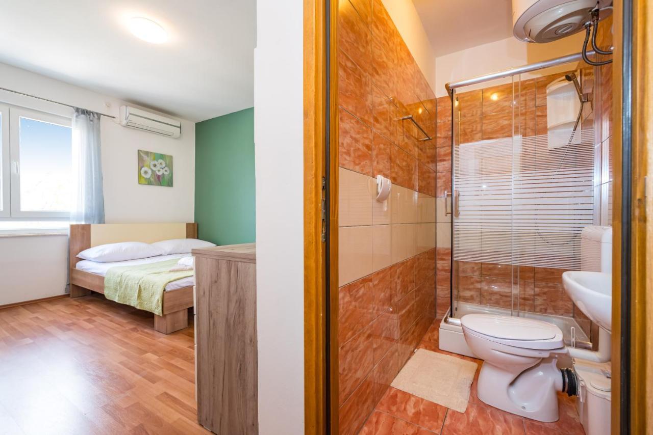 Studio And Rooms Zadar City Wall Luaran gambar