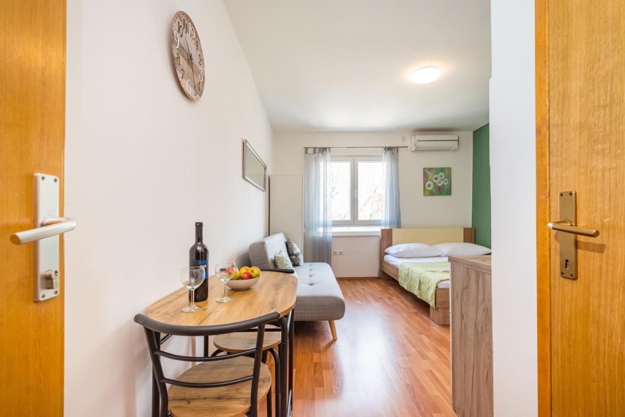 Studio And Rooms Zadar City Wall Luaran gambar